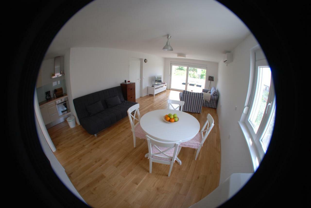 Apartments Babic Sukošan Екстериор снимка