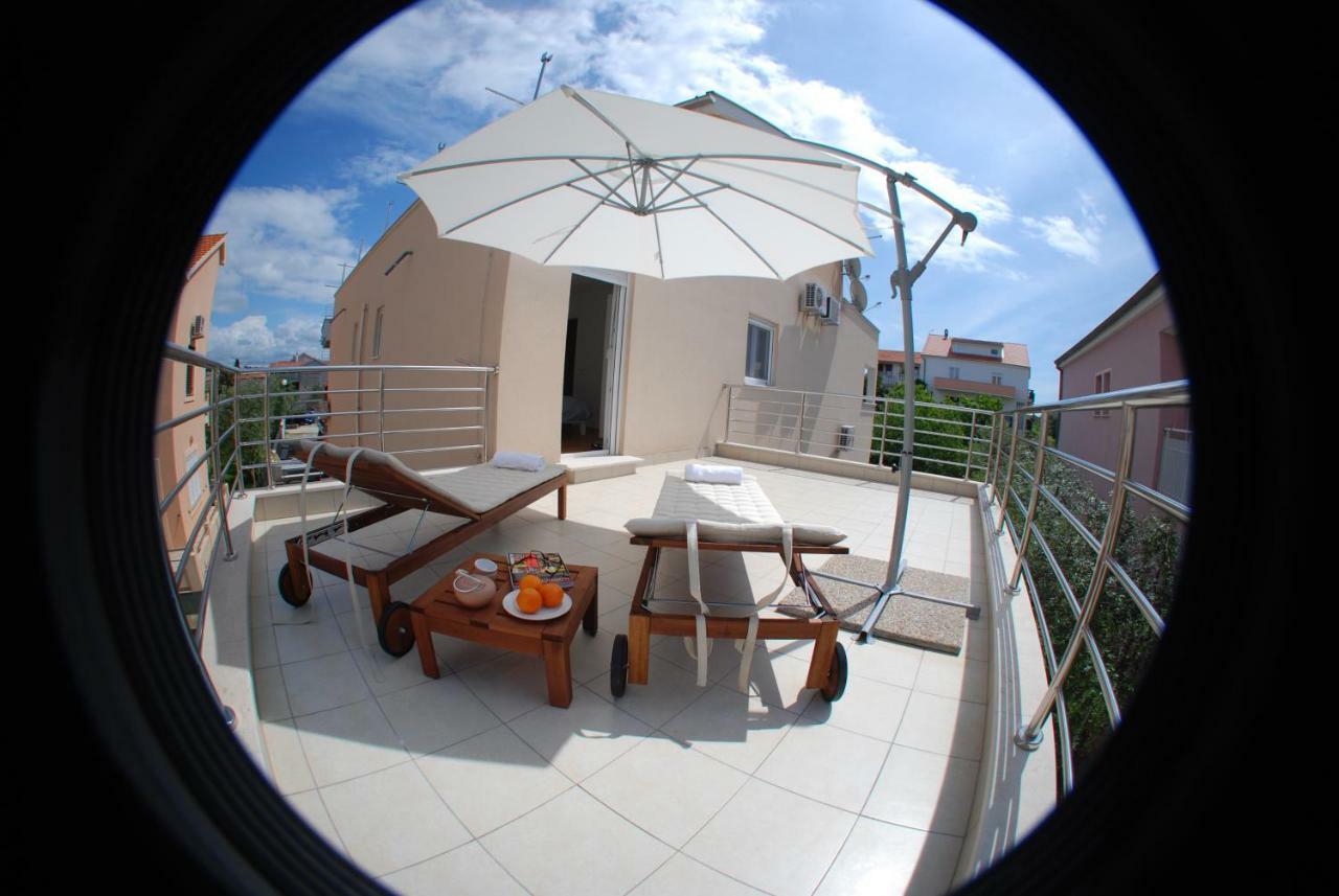 Apartments Babic Sukošan Екстериор снимка