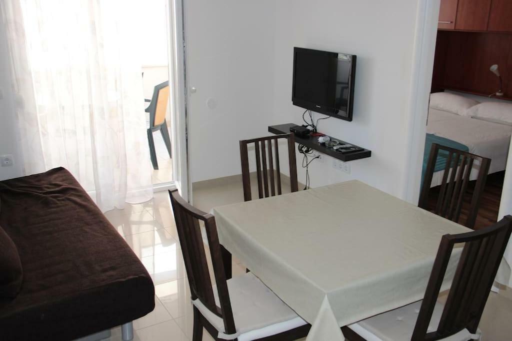 Apartments Babic Sukošan Екстериор снимка